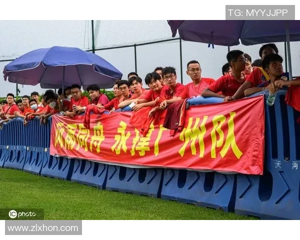 广州篮球队耐力之争引发热议球迷对球队表现褒贬不一